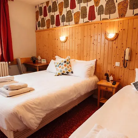 L'aubergade Hotel 2*